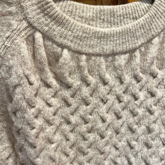 MIA MAI womens size Large - Picture 2 of 6